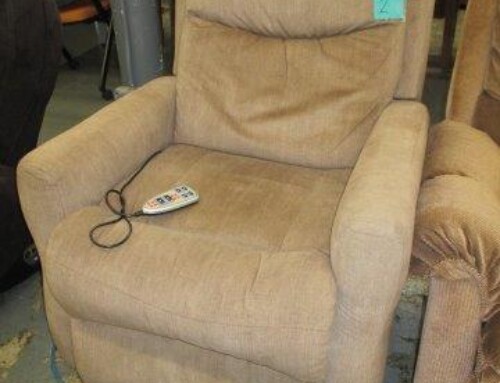 Item #2K – Brown Lift Chair – $295