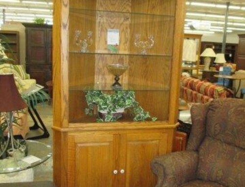 Item #238I – Corner Cabinet – $65