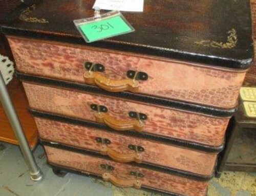 Item #301FRONT – 4 Drawer Chest – $75